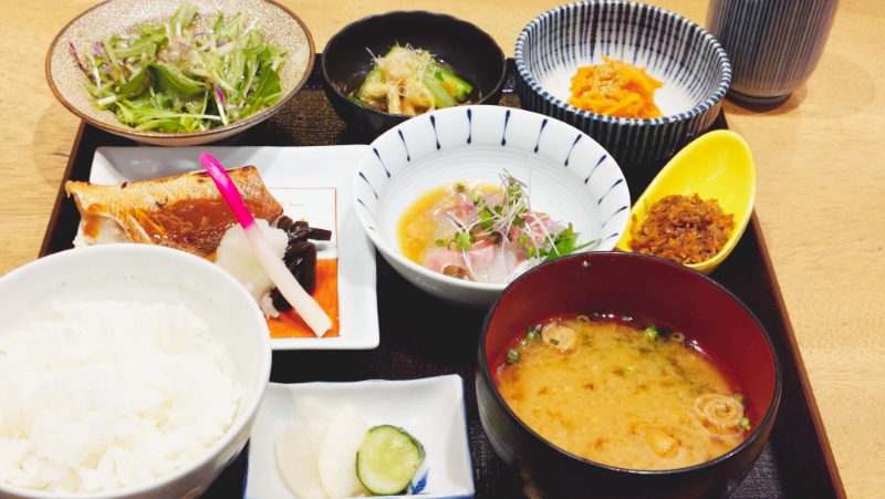 八海山 千年こうじやの昼御膳